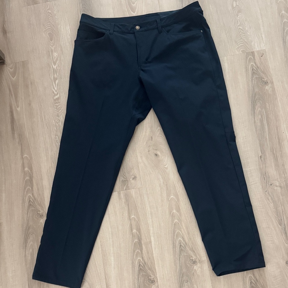 lululemon athletica Men's Navy Stretch Dress Pants